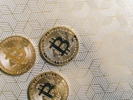 Velos Markets威马证券交易平台功能深度解析：技术引领与多元投资策略