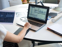 Velos威马证券：技术驱动的金融市场导航仪